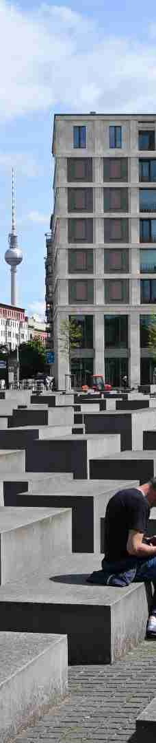 欧洲被害犹太人纪念碑-柏林-飞来飞去的人啊哈哈