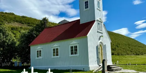 The Old Farmhouse Laufas