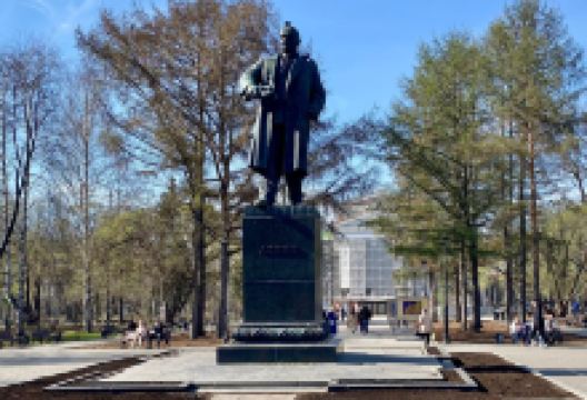 V.I. Lenin Monument景点图片