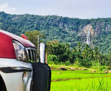 Diyavini Ella Falls