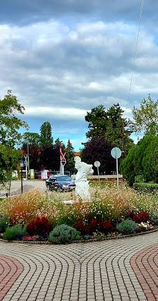 巴拉顿乌德沃里