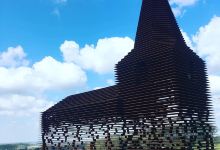 “Reading between the Lines” See-through Church景点图片