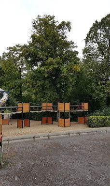 Karolinelund-奥尔堡