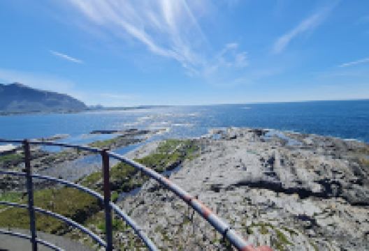 Kvitholmen Lighthouse景点图片