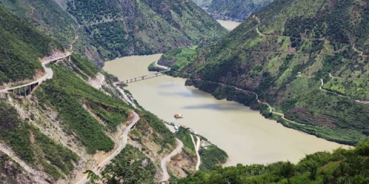 金沙江十八彎第一觀景台