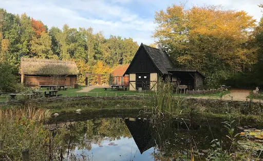 Middelalderlandsbyen
