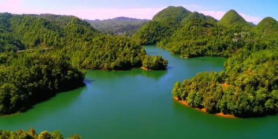 百里杜鵑湖