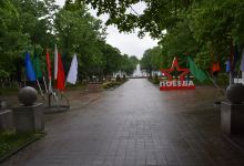 Fountain in 50-Letiya Oktyabrya Park景点图片