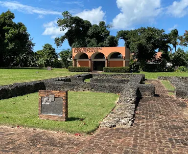 Caparra Ruins Museum and Historical Park