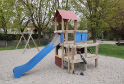 Kinderspielplatz Rockelfing景点图片