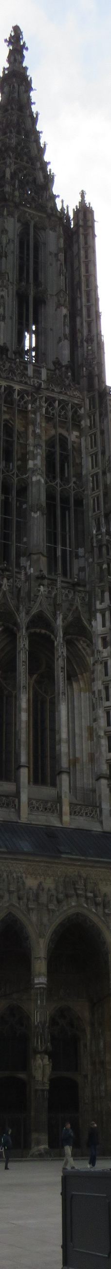 乌尔姆大教堂-乌尔姆