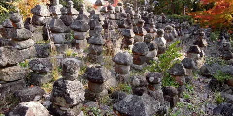 Tombstone of Nawa Family