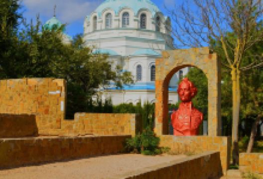 Suvorov Redoubt景点图片