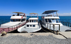 Ahtamar iskelesi Grand Deniz tour restaurant