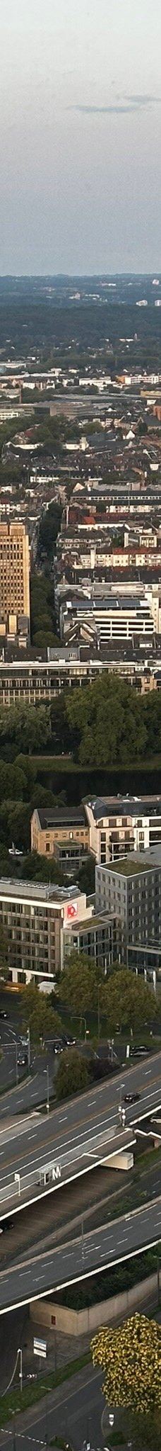 莱茵塔-杜塞尔多夫