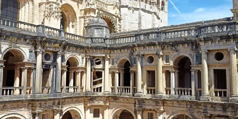 託馬爾基督修道院