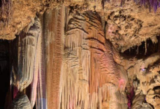 Fisher Cave景点图片