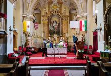 Budapest church of John of Nepomuk景点图片
