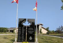 La Broquerie Veterans Memorial景点图片