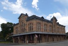 1886 Stafford Opera House景点图片