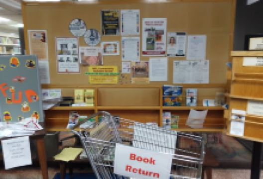 Newton Public Library景点图片