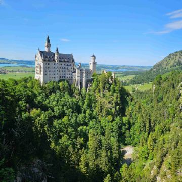 德国慕尼黑+新天鹅堡+高天鹅堡+宁芬堡宫6日5晚私家团