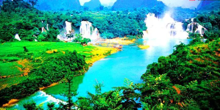 藏布巴東瀑布群