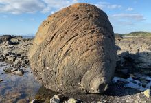 乳房岩石景点图片