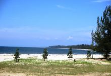 Tanjung Batu Beach景点图片