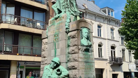 Heldenmonument
