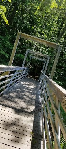 Mount Tom State Reservation-霍利奥克