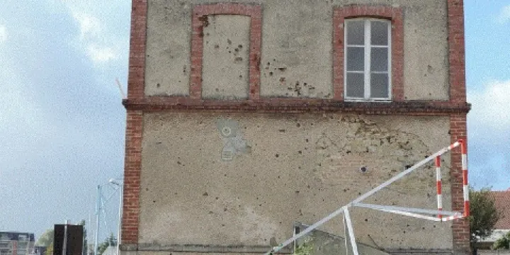 Mur impacté du Club Nautique