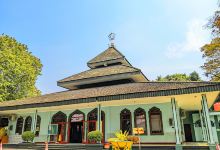 Diponegoro Mosque Pleburan景点图片