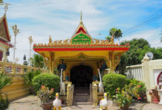 Wat Don Yai Hom景点图片