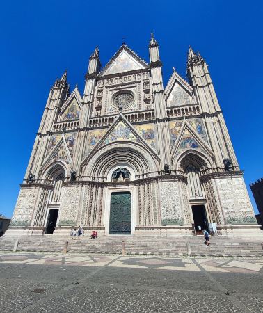 3D2N • Italy : Rome + Tuscany + Siena + Pienza + De' Ricci Cantine Storiche in Montepulciano + Siena Cathedral + Civita di Bagnoregio 
