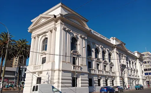 Biblioteca Santiago Severin