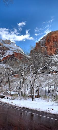 The Grotto Picnic Area-华盛顿县