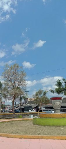 Alun Alun Kalisat-卡利萨特