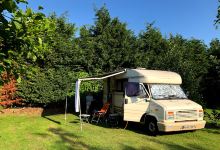 Court Farm Camping景点图片