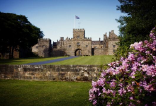 Hoghton Tower景点图片