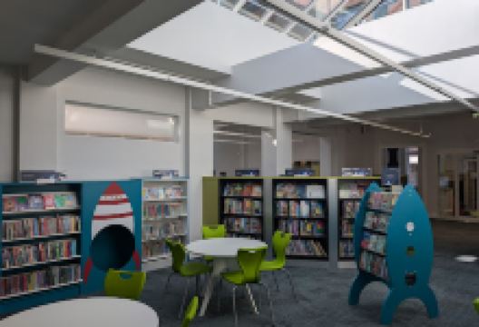 Royton Library景点图片