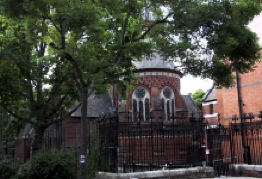 Church of St James the Less景点图片