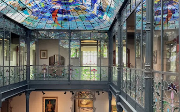 新藝術與裝飾藝術博物館