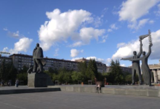 The Lenina Square景点图片