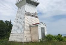 Gillis Point Lighthouse景点图片