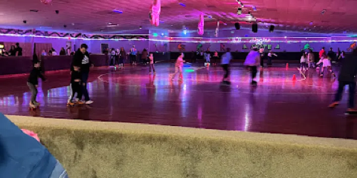 Aggie's Skate Connection