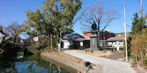 田中吉政公之像