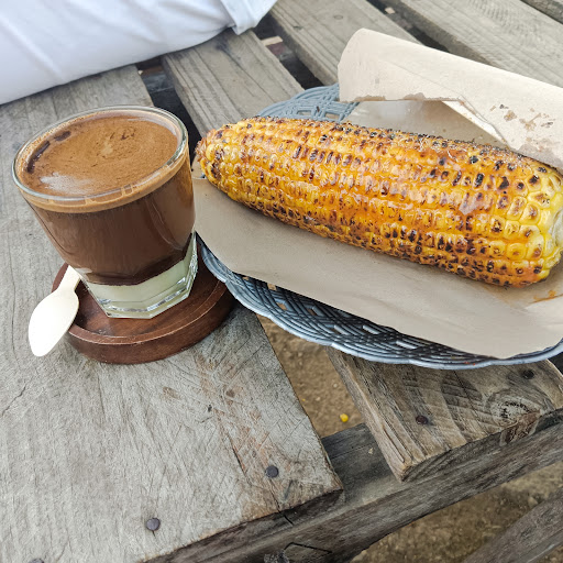 Kebon Jagung Yoyo餐厅图片