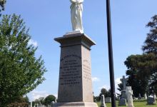 Rose Hill Cemetery景点图片