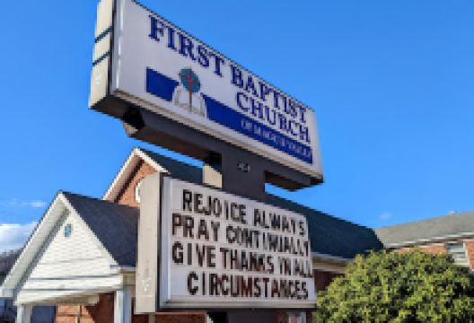 First Baptist Church景点图片